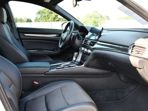 Used 2022 Honda Accord Sport image 34