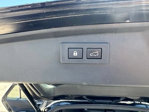 Used 2024 Subaru Outback Onyx Edition XT AWD/4WD image 19