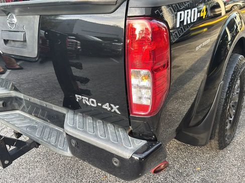 Used 2020 Nissan Frontier PRO-4X w/ Pro-4x Utility Package image 41
