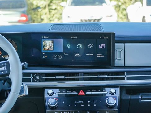 Used 2025 Hyundai Santa Fe SEL image 14