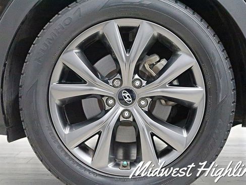 Used 2017 Hyundai Santa Fe Sport AWD/4WD image 15