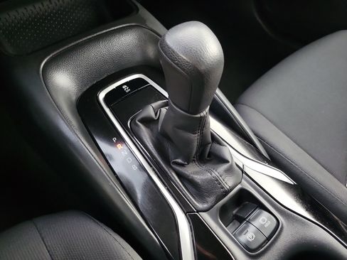 Used 2020 Toyota Corolla LE image 28