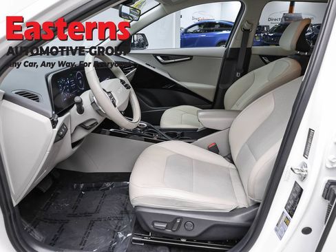 Used 2023 Kia Niro Wind w/ Wind Preserve Package FWD image 14