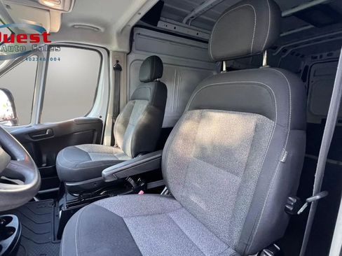 Used 2020 RAM ProMaster 2500 w/ Premium Appearance Group FWD image 29