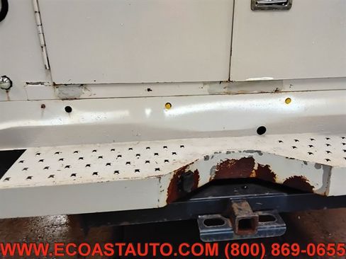 Used 2013 Chevrolet Silverado 2500 W/T AWD/4WD image 15