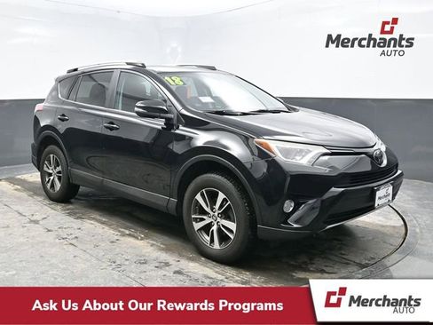 Used 2018 Toyota RAV4 XLE image 1