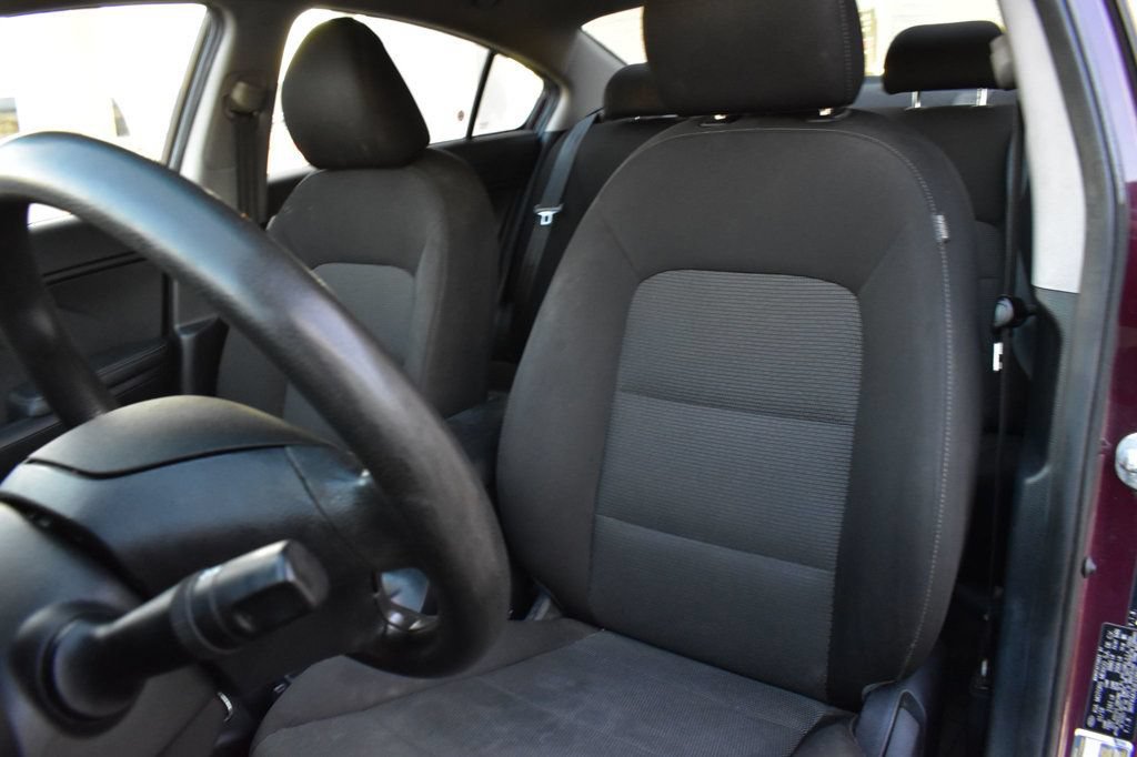 Used 2018 Kia Forte LX FWD image 12