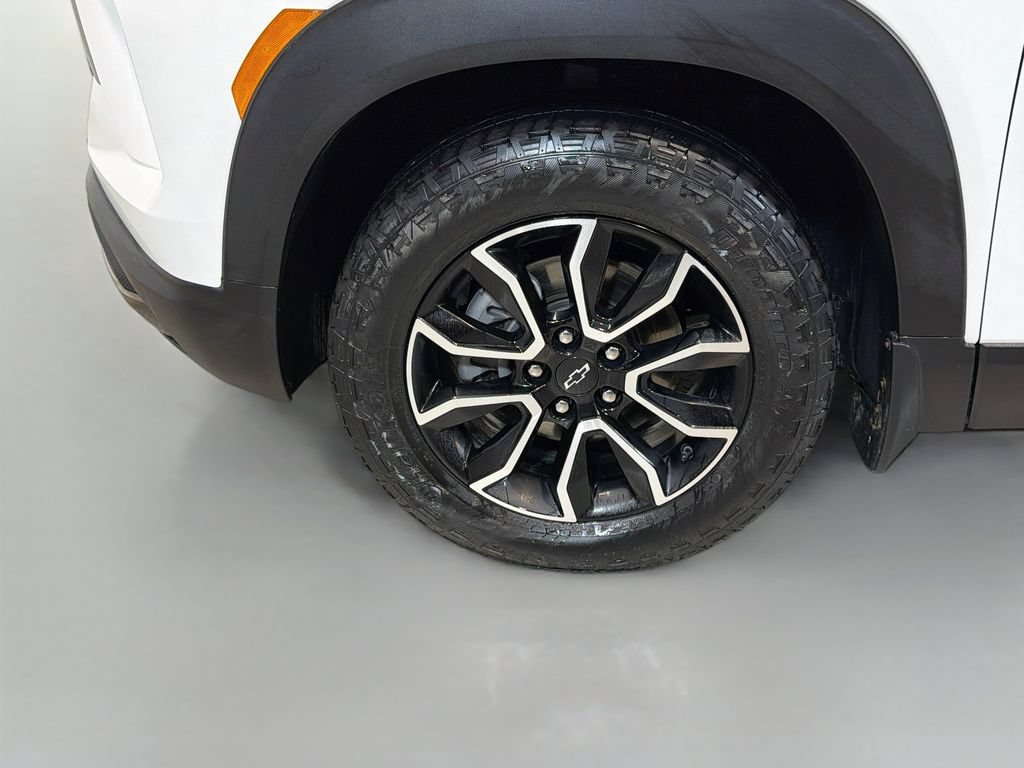 Used 2024 Chevrolet TrailBlazer ACTIV w/ Convenience Package AWD/4WD image 32