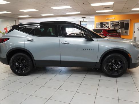 Used 2026 Chevrolet Blazer LT w/ Convenience Package FWD image 15