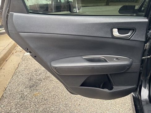 Used 2018 Kia Optima LX FWD image 40