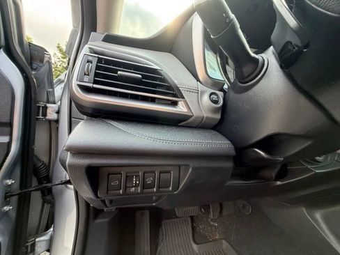 Used 2024 Subaru Outback Limited AWD/4WD image 13