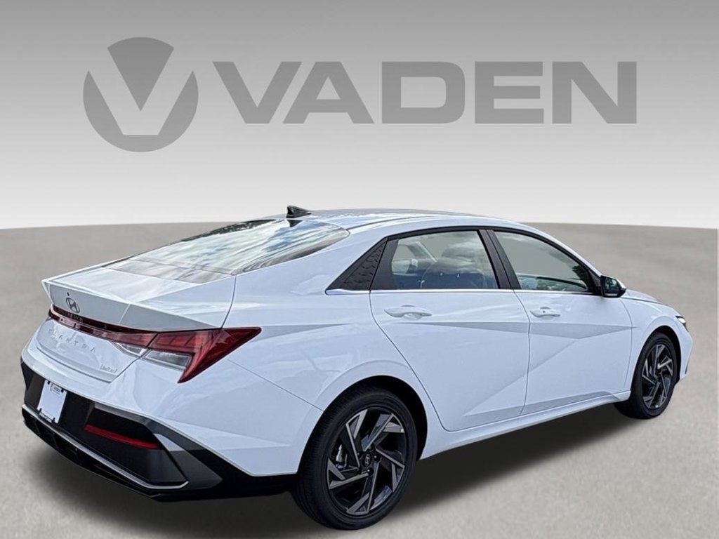 New 2026 Hyundai Elantra SE FWD image 5