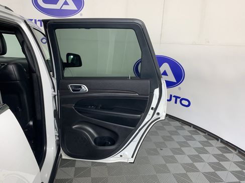 Used 2018 Jeep Grand Cherokee Limited RWD image 34