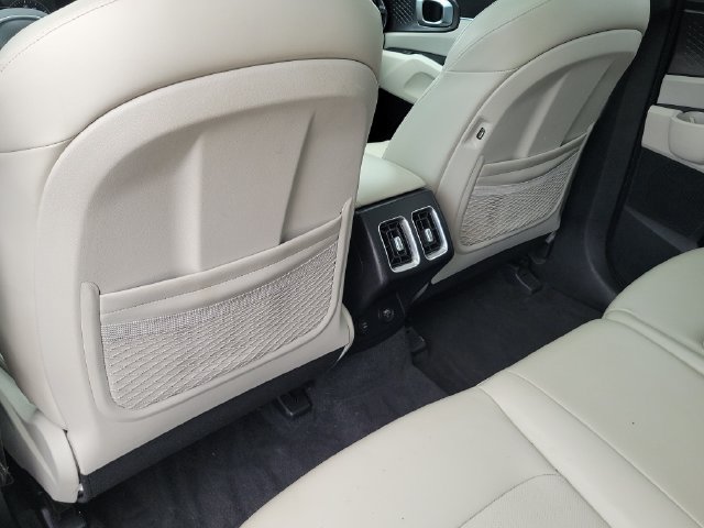 Certified 2022 Kia Sorento S w/ Panoramic Sunroof Package FWD image 8