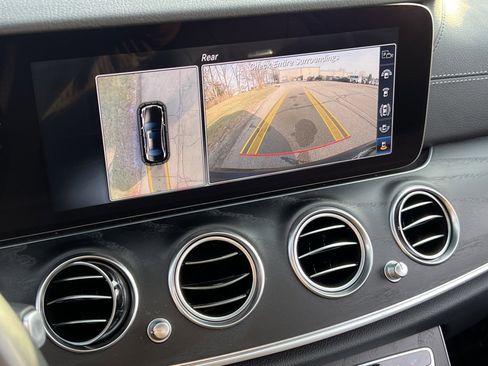 Used 2018 Mercedes-Benz E 43 AMG 4MATIC Sedan image 24