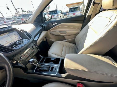 Used 2018 Ford Escape Titanium w/ Ford Safe & Smart Package image 28