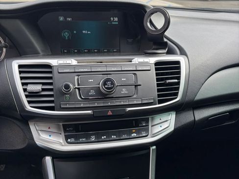 Used 2014 Honda Accord LX image 18