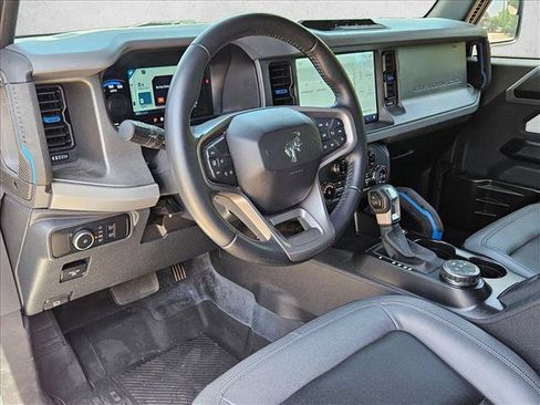 Used 2024 Ford Bronco Black Diamond AWD/4WD image 10
