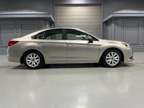 Used 2016 Subaru Legacy 2.5i Premium w/ Moonroof Package AWD/4WD image 8