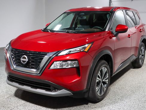 Used 2023 Nissan Rogue SV image 30