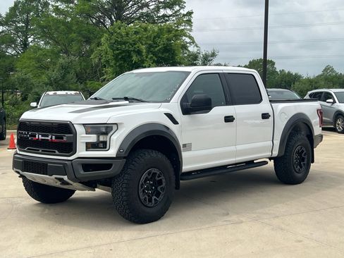 Used 2018 Ford F150 Raptor w/ Equipment Group 801A Mid image 5