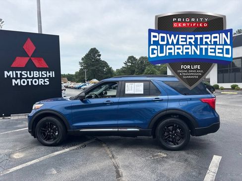Used 2022 Ford Explorer XLT w/ Equipment Group 202A AWD/4WD image 6
