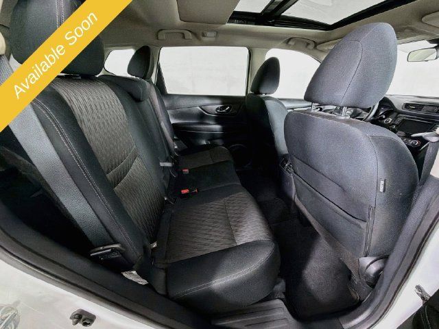 Used 2019 Nissan Rogue SV AWD/4WD image 26