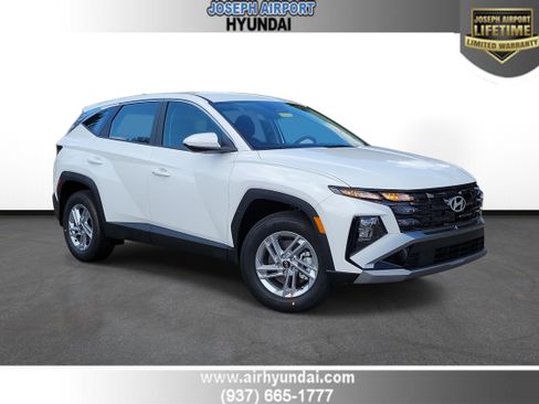 New 2026 Hyundai Tucson SE image 1