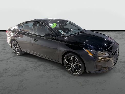 Used 2024 Nissan Altima 2.5 SR image 5