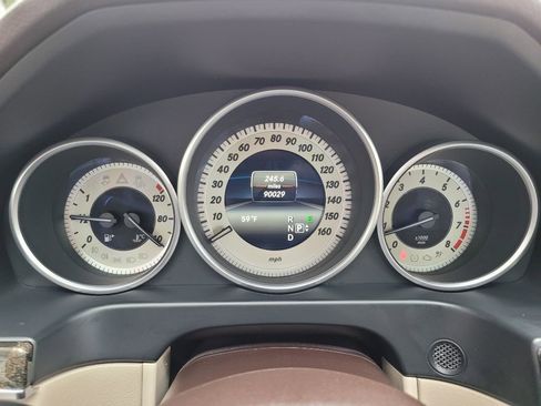 Used 2016 Mercedes-Benz E 350 4MATIC Sedan image 30