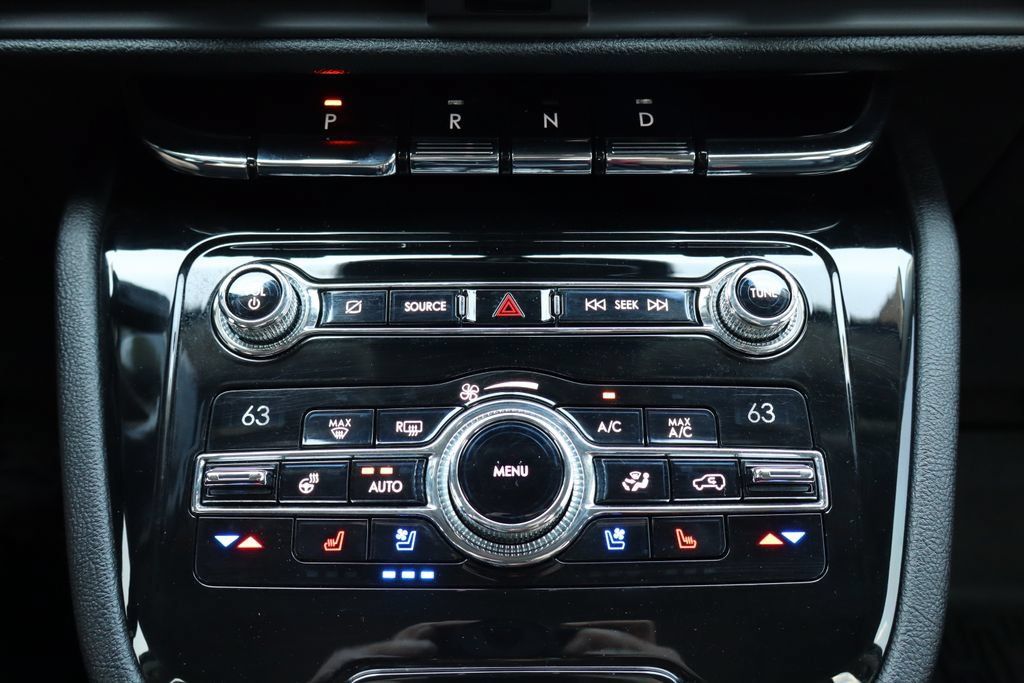 Used 2020 Lincoln Corsair AWD w/ Premium Package image 10