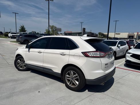 Used 2018 Ford Edge SEL w/ Equipment Group 201A FWD image 3