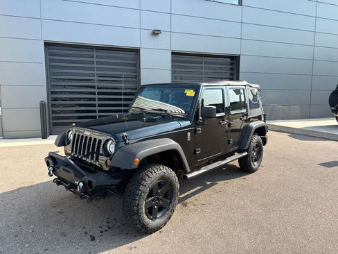 Used 2009 Jeep Wrangler Unlimited X w/ 32" Tire & Wheel Group AWD/4WD image 1