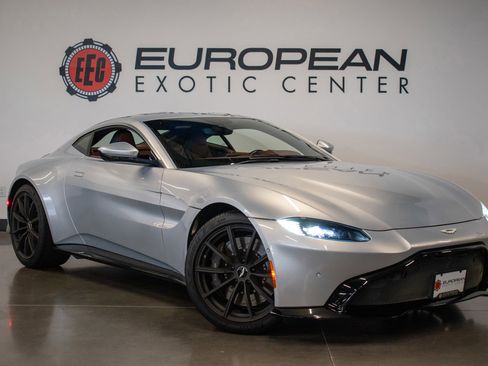 Used 2020 Aston Martin V8 Vantage Coupe RWD image 1