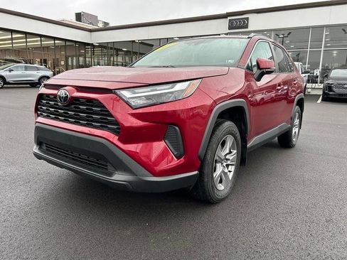 Used 2022 Toyota RAV4 XLE image 7