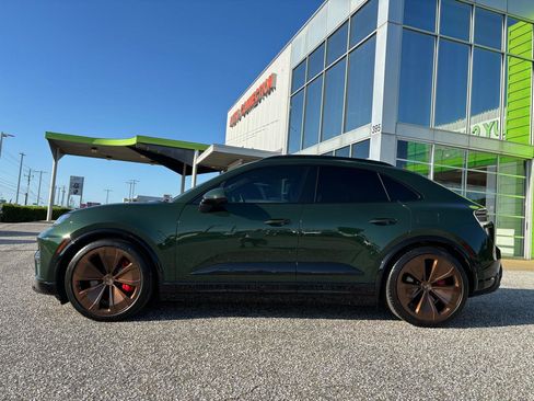 Used 2024 Porsche Macan Turbo Electric image 47