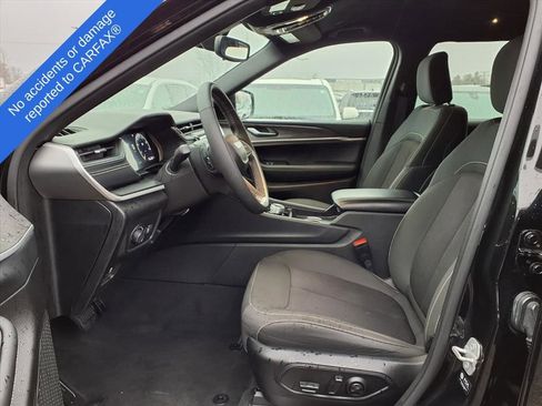 Used 2024 Jeep Grand Cherokee L Laredo w/ Luxury Tech Group I image 18