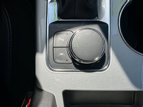 Used 2023 Chevrolet Blazer LT w/ Driver Confidence Package image 28