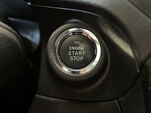 Used 2022 Subaru Ascent Limited w/ Technology Package image 26