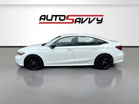 Used 2025 Honda Civic Sport image 4