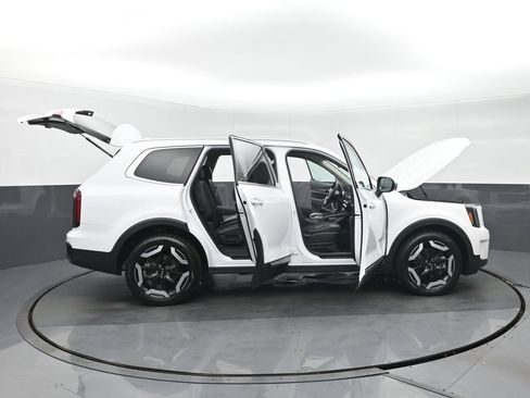 Used 2024 Kia Telluride S w/ S Sunroof Package AWD/4WD image 41