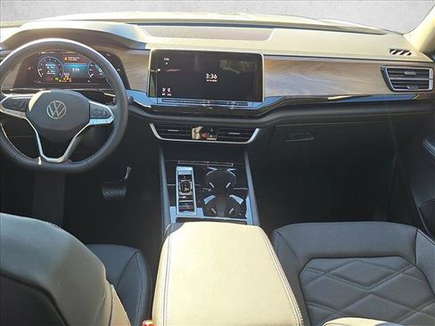 New 2026 Volkswagen Atlas SE image 16