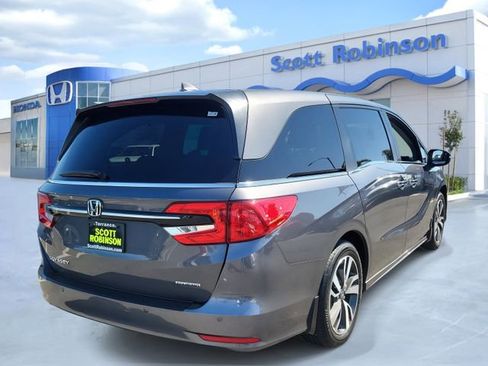 Certified 2023 Honda Odyssey Touring image 4