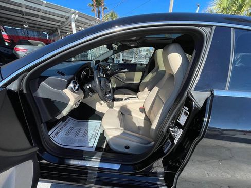 Used 2019 Mercedes-Benz CLA 250 w/ Premium Package image 5