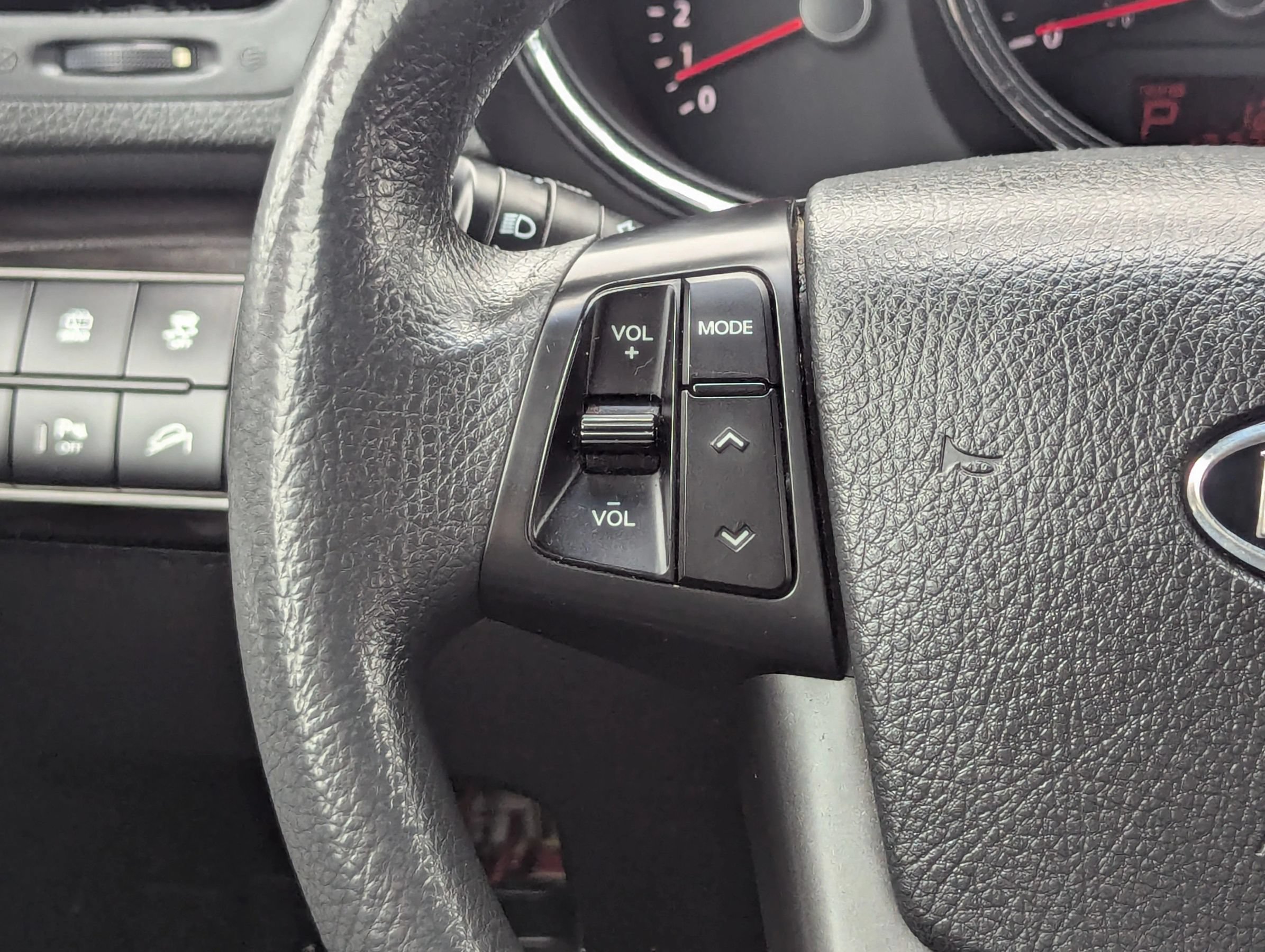 Used 2011 Kia Sorento LX w/ Convenience Pkg AWD/4WD image 15