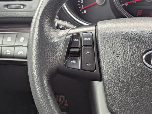 Used 2011 Kia Sorento LX w/ Convenience Pkg AWD/4WD image 15