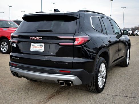 Used 2024 GMC Acadia Elevation image 3