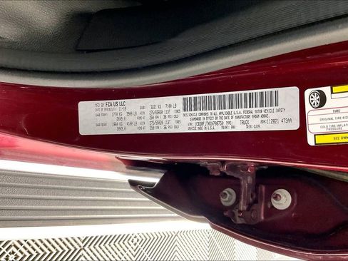 Used 2019 RAM 1500 Laramie AWD/4WD image 42