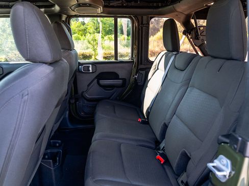 Used 2023 Jeep Wrangler Unlimited Sport AWD/4WD image 17