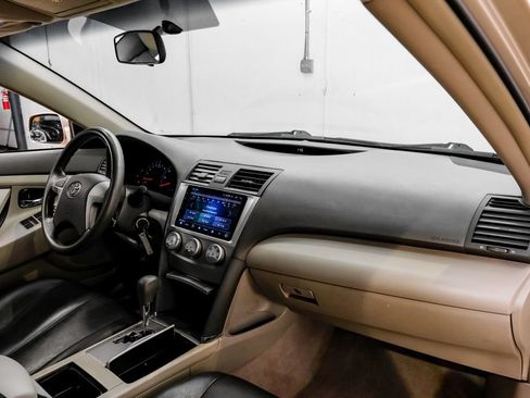 Used 2011 Toyota Camry LE w/ Fleet Convenience Pkg FWD image 18